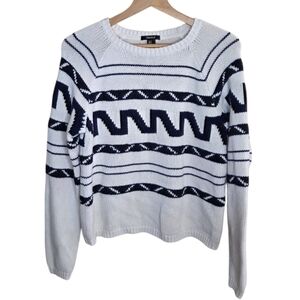 Forever 21 | Cream Black Navy Aztec Print Crewneck Sweater Size Medium